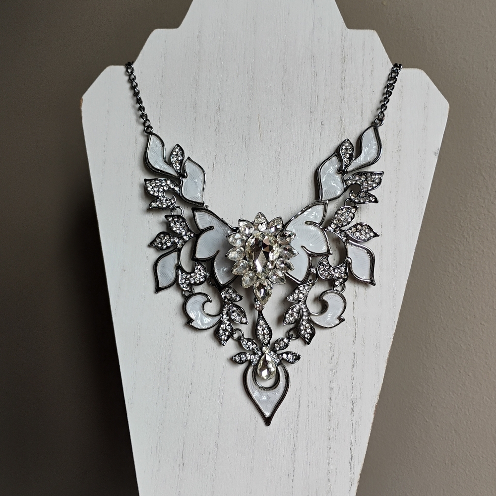 Beautiful Big Rhinestone Gunmetal Tone Statement Necklace